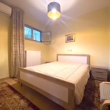 Holiday home современная вилла прямо на пляже, с видом на море Kassandria