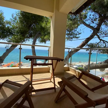 современная вилла прямо на пляже, с видом на море Holiday home *