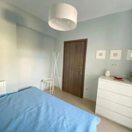 Holiday home современная вилла прямо на пляже, с видом на море