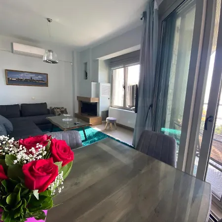 Holiday home современная вилла прямо на пляже, с видом на море
